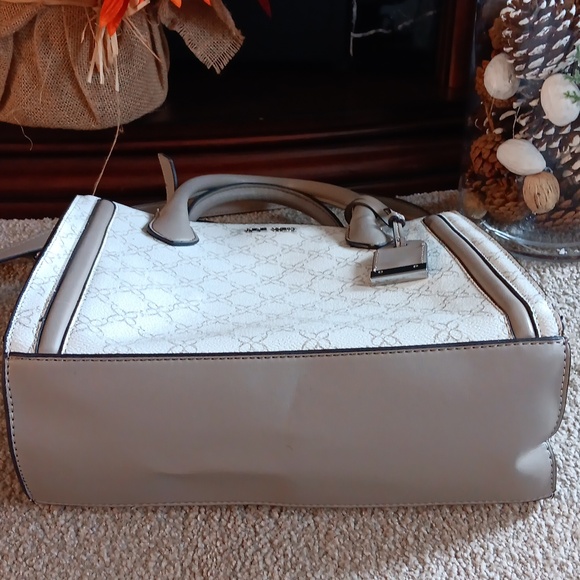 Nine West Med Size Handbag - Picture 3 of 11